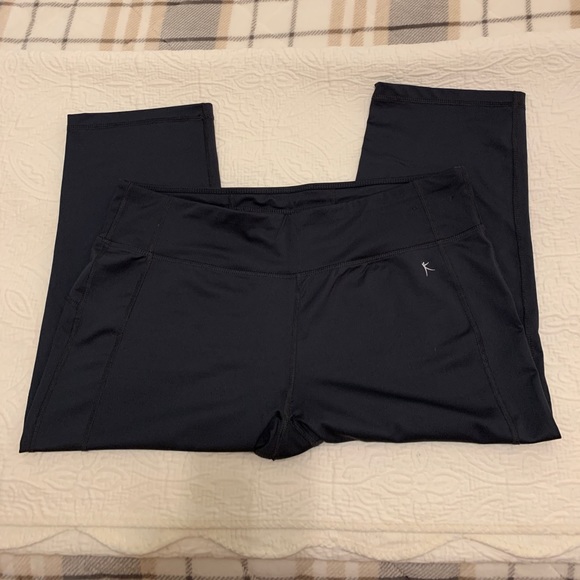 Danskin Now Yoga Pants Size Large (12/14) - Picture 2 of 4